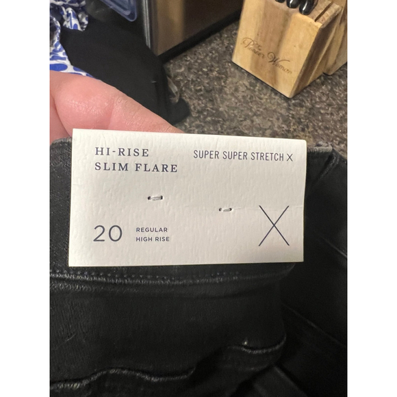 New American Eagle Super Super Stretch Hi-Rise Slim Flare Jeans - Picture 7 of 8